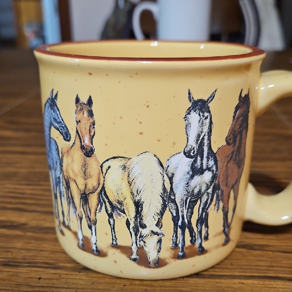 Vintage Souvenir Maryland Coffee Mug Ranch Horses